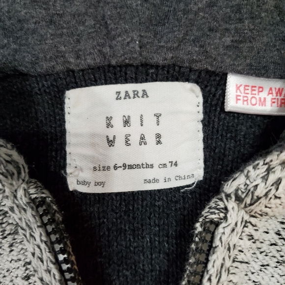**SOLD** Zara Baby Sweater - Picture 2 of 2